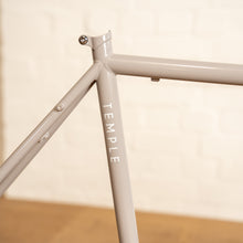 Load image into Gallery viewer, 59 - Classic Lightweight Frameset (Medium)
